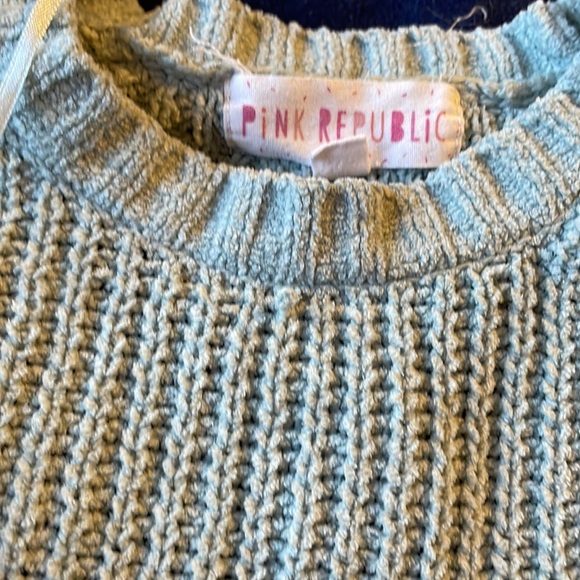 Sweater - Picture 3 of 3